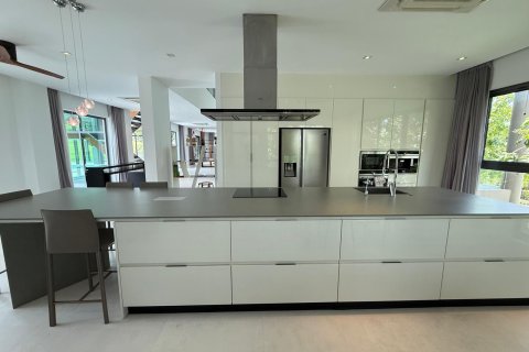 Villa in Hua Hin, Thailand 5 bedrooms № 163447 - photo 23