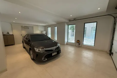 Villa in Hua Hin, Thailand 5 bedrooms № 163447 - photo 7