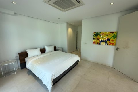 Villa in Hua Hin, Thailand 5 bedrooms № 163447 - photo 10