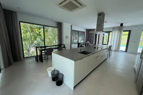 Villa in Hua Hin, Thailand 5 bedrooms № 163447 - photo 22
