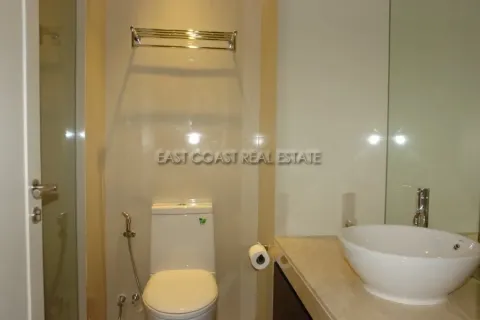Condominio de 2 dormitorios en Jomtien Beach, Pattaya, Tailandia № 212861 - foto 21