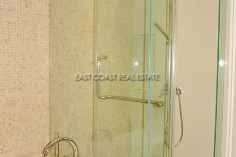 Condominio de 2 dormitorios en Jomtien Beach, Pattaya, Tailandia № 212861 - foto 19