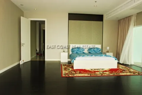Condominio de 2 dormitorios en Jomtien Beach, Pattaya, Tailandia № 212861 - foto 15