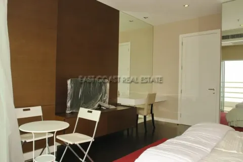 Condominio de 2 dormitorios en Jomtien Beach, Pattaya, Tailandia № 212861 - foto 12