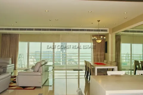 Condominio de 2 dormitorios en Jomtien Beach, Pattaya, Tailandia № 212861 - foto 3