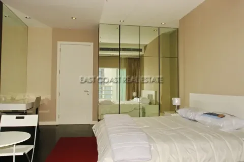 Condominio de 2 dormitorios en Jomtien Beach, Pattaya, Tailandia № 212861 - foto 13