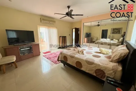 Casa de 3 dormitorios en Pattaya, Tailandia № 212862 - foto 16