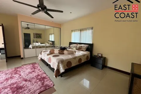 Casa de 3 dormitorios en Pattaya, Tailandia № 212862 - foto 17