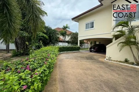 Casa de 3 dormitorios en Pattaya, Tailandia № 212862 - foto 4