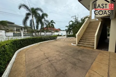 Casa de 3 dormitorios en Pattaya, Tailandia № 212862 - foto 6