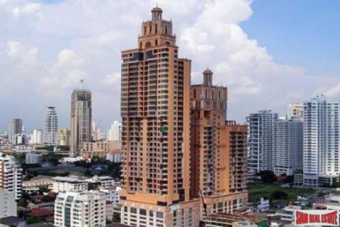 Apartment in Bangkok, Thailand 2 bedrooms № 193541