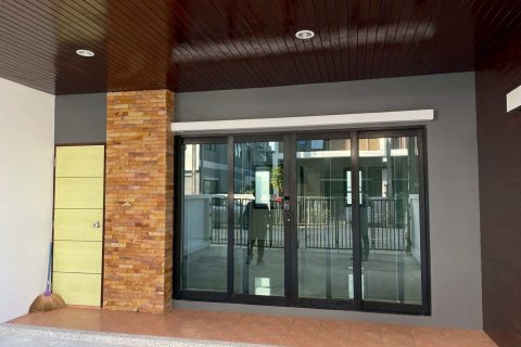 Townhouse in Phuket, Thailand 4 bedrooms № 168920