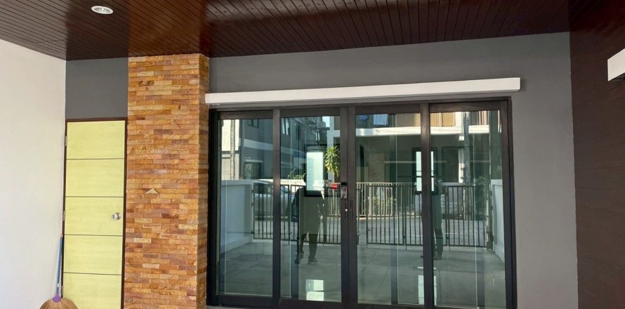 Таунхаус в Пхукете, Таиланд с 4 спальнями  № 168920