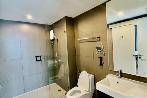 Condo à Watthana, Bangkok, Thaïlande, 2 chambres  № 168919 - photo 6