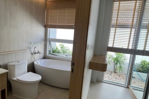 Villa in Phuket, Thailand 3 bedrooms № 168917 - photo 13