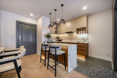 Condo in Bangkok, Thailand, 2 bedrooms  № 162301 - photo 10