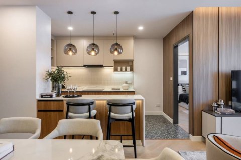 Condo in Bangkok, Thailand, 2 bedrooms  № 162301 - photo 7