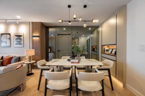 Condo in Bangkok, Thailand, 2 bedrooms  № 162301 - photo 9