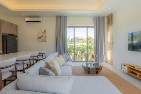 Villa in Bang Tao, Thailand 2 bedrooms № 162298 - photo 2