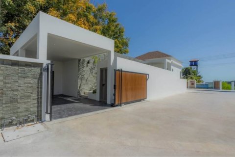 Villa in Bang Tao, Thailand 2 bedrooms № 162298 - photo 8