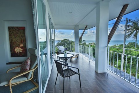 Condo in Ko Samui, Thailand, 2 bedrooms  № 162303 - photo 2