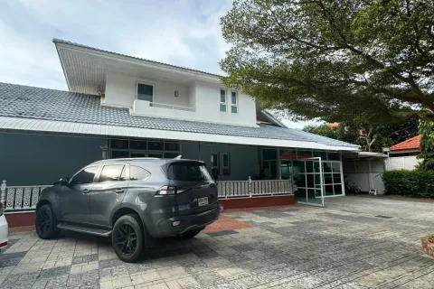 Maison à Samut Prakan, Thaïlande 4 chambres № 161689 - photo 15