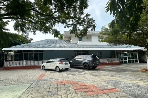 Maison à Samut Prakan, Thaïlande 4 chambres № 161689 - photo 16