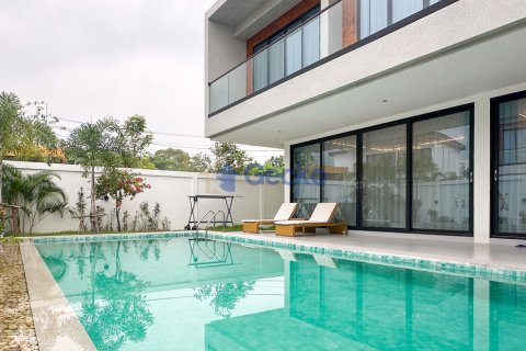 Maison à Pattaya, Thaïlande 4 chambres № 196737 - photo 6