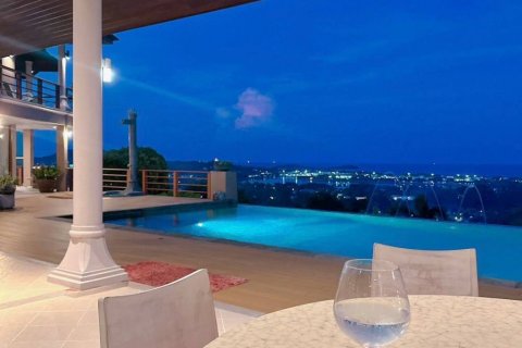 Villa in Ko Samui, Thailand 5 bedrooms № 114333 - photo 1