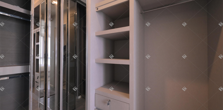 Condo in Bangkok, Thailand, 2 bedrooms № 185363