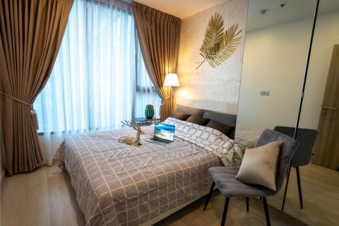 Студия в кондо в Сатхоне, Бангкок, Таиланд № 156123 - фото 3