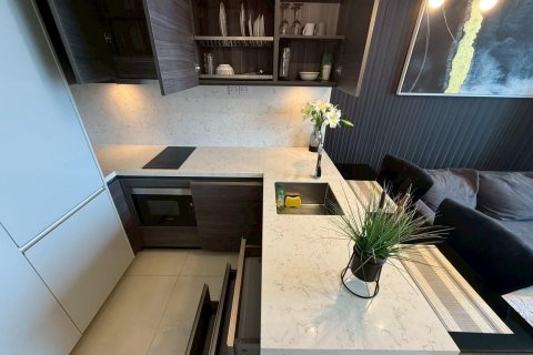 Студия в кондо в Ваттхане, Бангкок, Таиланд № 156125 - фото 9