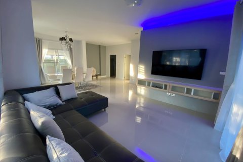 House in Chiang Rai, Thailand 3 bedrooms № 170720 - photo 7