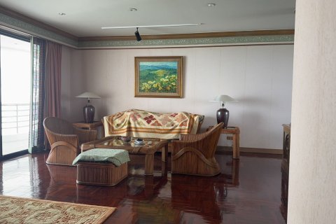 Condo in Pattaya, Thailand, 3 bedrooms  № 170722 - photo 3