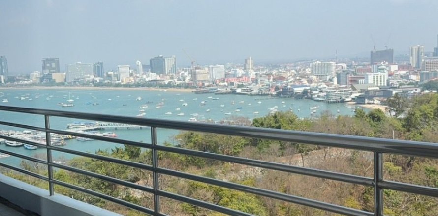 Condo in Pattaya, Thailand, 3 bedrooms  № 170722