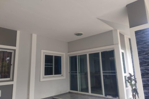 House in Mae Rim, Thailand 3 bedrooms № 141509 - photo 22