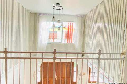 Maison à Bangkok, Thaïlande 4 chambres № 189496