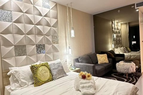 Студия в кондо в Паттайе, Таиланд № 145450 - фото 2