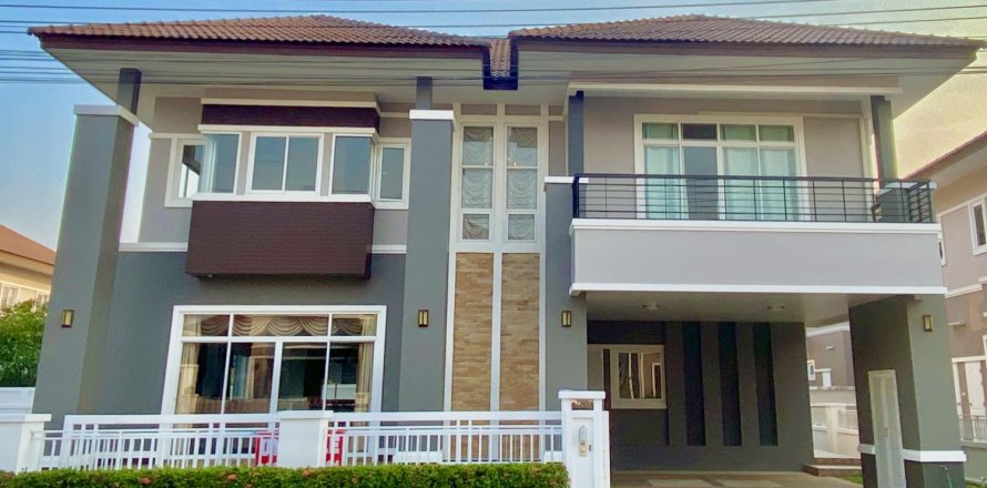 Дом в Сан Кампаенге, Таиланд с 5 спальнями  № 145451