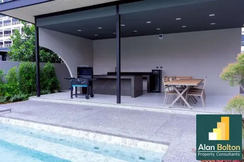 Casa de 3 dormitorios en Jomtien Beach, Pattaya, Tailandia № 210755 - foto 10