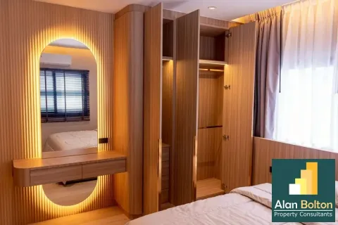 Casa de 3 dormitorios en Jomtien Beach, Pattaya, Tailandia № 210755 - foto 9