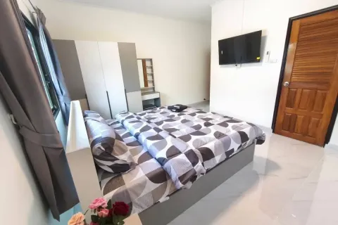 Casa de 3 dormitorios en Jomtien Beach, Pattaya, Tailandia № 210755 - foto 19