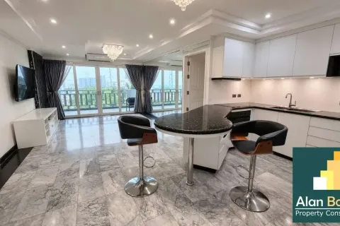 Condominio de 3 dormitorios en Jomtien Beach, Pattaya, Tailandia № 210749 - foto 15