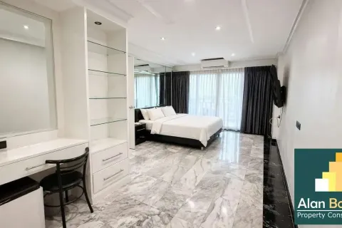 Condominio de 3 dormitorios en Jomtien Beach, Pattaya, Tailandia № 210749 - foto 13