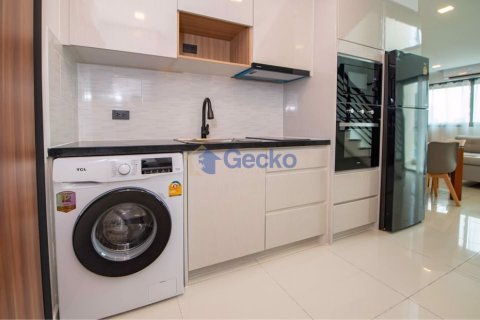Condo in Pattaya, Thailand, 2 bedrooms № 196150 - photo 4