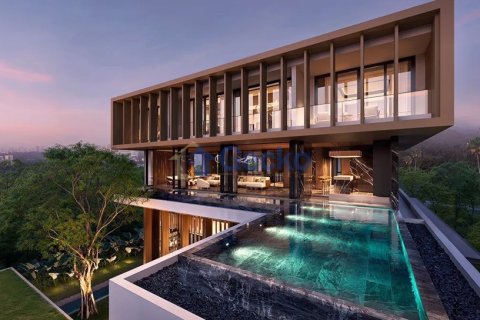 House in Pattaya, Thailand 7 bedrooms № 196149