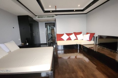 Кондоминиум с 2 спальнями в Банг Раке, Бангкок, Таиланд № 147766 - фото 1