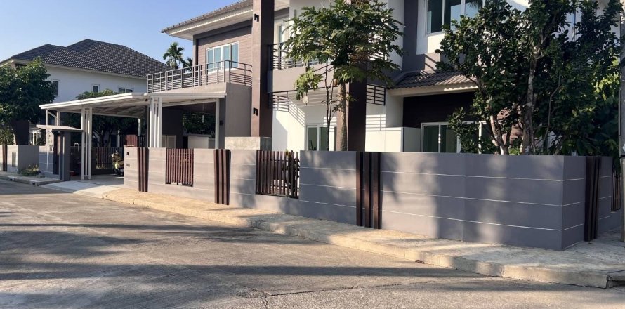 House in Hang Dong, Thailand 7 bedrooms № 147765