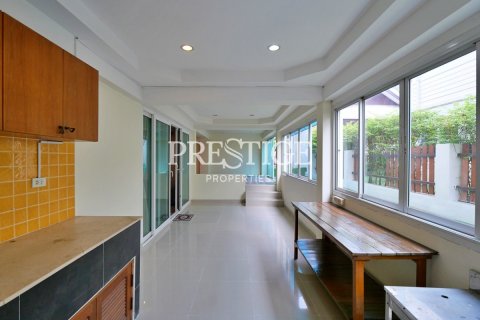 บ้านในพัทยา, ประเทศไทย 6 ห้องนอน № 198524 - รูปถ่าย 20