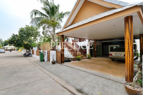 บ้านในพัทยา, ประเทศไทย 6 ห้องนอน № 198524 - รูปถ่าย 2